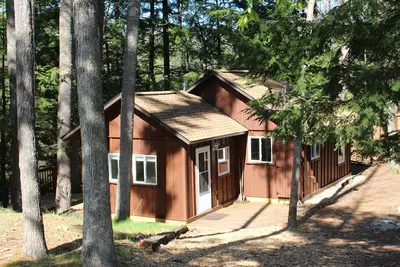 Image de Cottage reposant pour 4 sur le lac George près de Traverse Cit