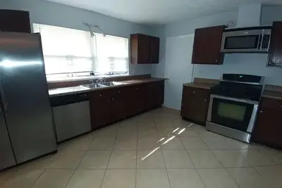 Image de Hot Atlanta Bungalow w / immense cour arrière