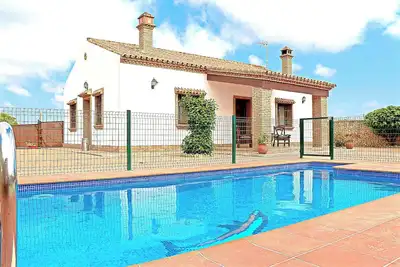 Image de Villa avec piscine privée et WiFi