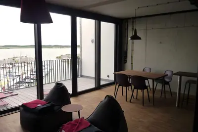 Image de Intimates (02) - Z1-La Maison