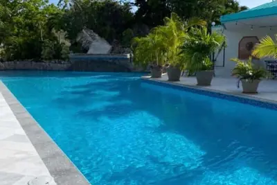 Image de Flamboyan on the Bay Resort and Villas