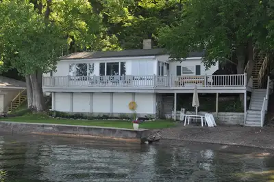 Image de Chose à terre sur la branche ouest du lac Keuka