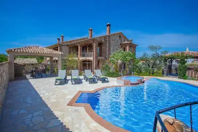 Image de Complexe d'appartements Manuel Ograde avec piscine / Appartement Manuel Ograde I avec vue sur le jardin et piscine partagée