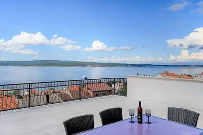 Maison de vacances Queens avec vue sur la mer / Appartement Queens Ii avec vue sur la mer