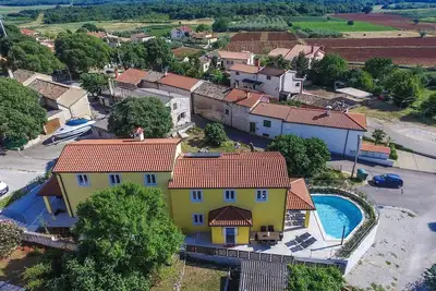 Image de Villa Albina avec piscine privée près d'Aquacolors