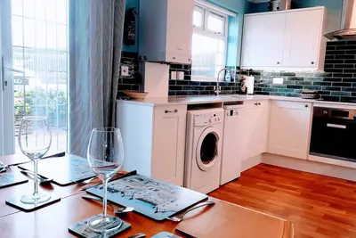 Image de Cottage moderne en bord de mer, pour chiens, à 200m de la plage de Harlyn Bay. nr Padstow