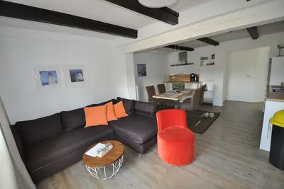 Image de nouvelle! gîte entièrement rénové, aménagement moderne et une station balnéaire sur le front de mer
