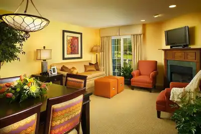 Image de 4br / 4ba, peut accueillir jusqu'à 12 personnes. Williamsburg Plantation Resort: été 2019