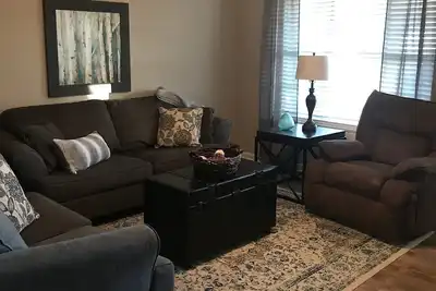 Image de Lyndale House: Full house avec 3 br