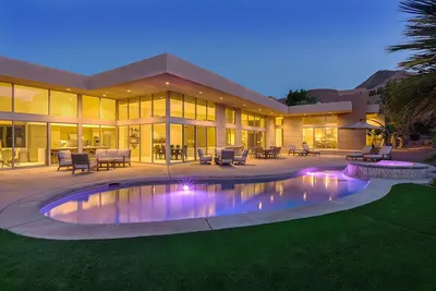 Image de 'Alta Vista' 4br/4. 5ba, Exclusive Contemporary Estate, Pool, Amazing Views, Sleeps 8