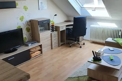 Image de Logement privé dans un Br 2. Dachgeschosswohnung. Pour 2 max. 3 Pers.