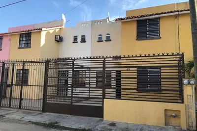 Image de Petite maison dans un quartier calme