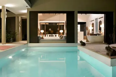 Image de Excellent. Les couples sont ravis. Piscine privée, beaucoup d'espace et de fonctionnalités