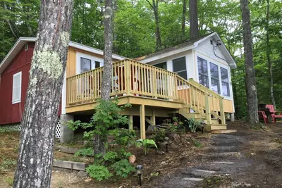 Image de Moose Pond, Danemark Me, Lakefront Cottage W / Dock, pour 5 personnes
