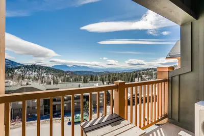 Image de Ski in / Out Penthouse Condo - Belle vue sur la vallée et la montagne