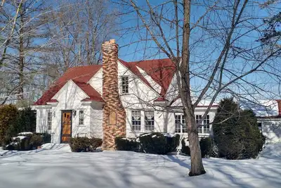 Image de Détente familiale au cœur de Fryeburg, dans le Maine! 3 Bdrm, 2. 5 Bath Période Accueil