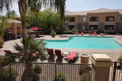 Image de Mesa Luxury Resort Condo - 2 piscines - bain à remous - salle de gym - grills - centre d'affaires