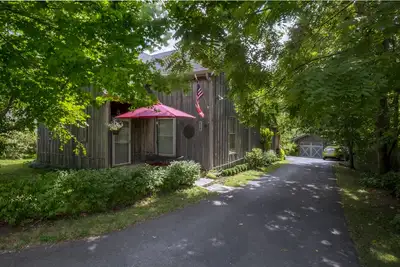 Image de Cottage de Charme Idéalement situé au coeur de cheval et Bourbon Pays