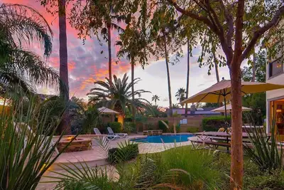 Image de SWSSHiddenRoomHouse Unique & Chic 5star Resort Backyard Kierland StayWithStyle