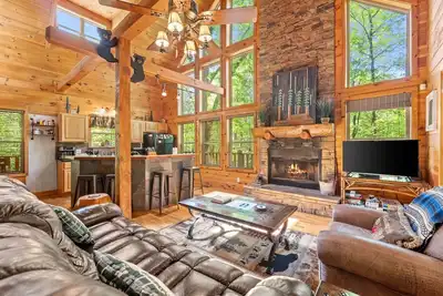 Image de Cabine isolée | 2br 3 Ba | Sauna | Bain à remous | Table de billard | Envelopper autour du pont