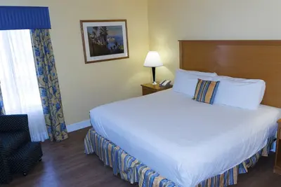 Image de Suite 1 chambre spacieuse avec vue sur l'océan à Ocean Key Resort