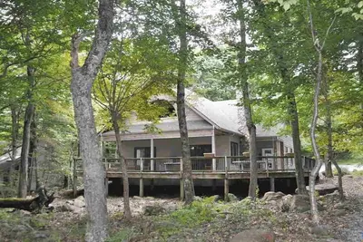 Image de Détendez-vous au premier centre de ski et de golf de Virginie