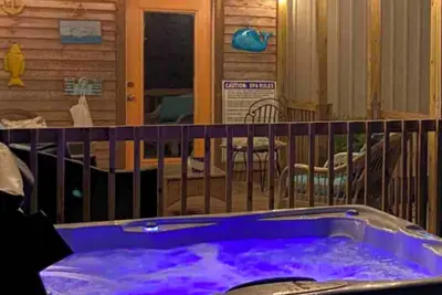 Image de Bungalow côtier mignon avec bain à remous