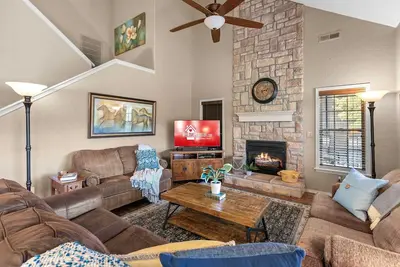 Image de Stonebridge Villa - Vue sur le golf - Super prix pour 10 personnes! Près de Sdc.