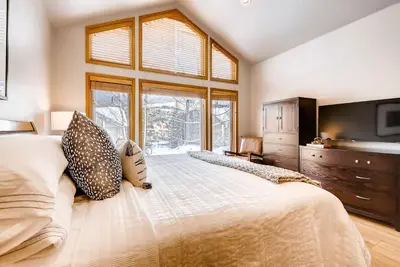 Maison de ville 3br - Walk to Lifts / Main St - Spa privé