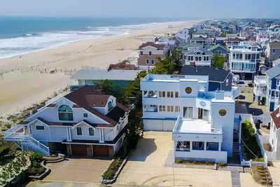 Image de Beach Haven, Lbi Luxury Home 3760 pieds carrés avec 6 ponts spectaculaires, 1 au large de la plage