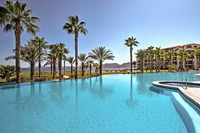 Image de Nouveau! Paraiso del Mar Resort Condo avec vue par La Paz