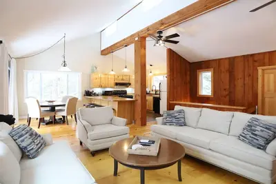 Image de Maison privée à Waterville Estates à proximité du centre de loisirs!