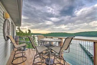 Image de Nouveau! Lake of the Ozarks Condo avec pont, piscine et vues
