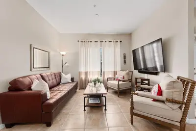 Image de 5 étoiles, entièrement équipée Villa - Situé à seulement 1. 5 miles de Disney