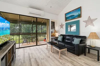 Image de La maison du ciel ~ Vous adorerez revenir dans le confort de ce condo après une longue journée