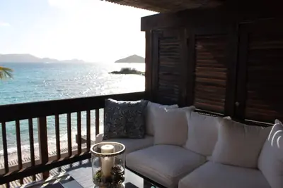 Image de Magnifique villa romantique en bord de mer avec les vues les plus époustouflantes! ! !