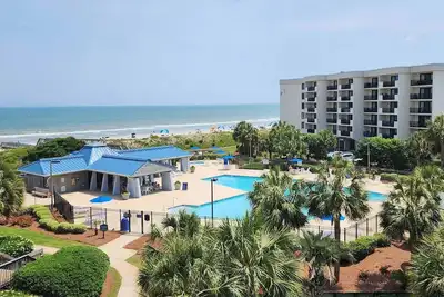 Crescent C4b, condo Oceanfront joliment meublé avec de belles vues!