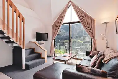 Image de Appartement avec balcon et mezzanine offrant une vue magnifique, à 2 minutes du centre du village de Thredbo