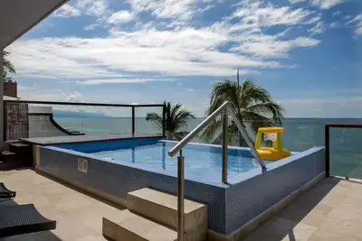 Image de Suite Sky 3 C en front de mer