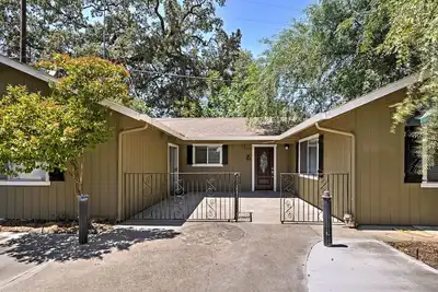 Image de Maison d'hôtes rénovée et confortable à Gilroy, près du centre-ville!