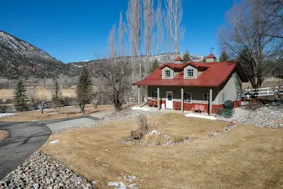 Image de Grange de Durango. . . privé et confortable dans le convoité, vallée de la rivière Animas.