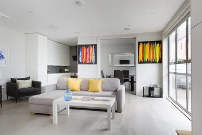 Image de Belle maison Mews de 3 chambres à Earl's Court {Sd1}