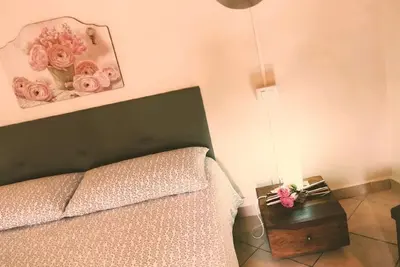 Image de appartement indépendant charmant et lumineux situé au coeur de la ville!