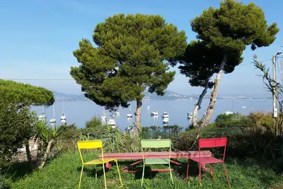 Belle Villa 50m de la mer, Presqu île De Giens, superbe vue mer