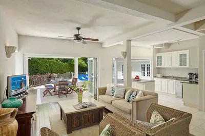 Image de Luxury 5 Bed Villa With Pool, Mullims Beach