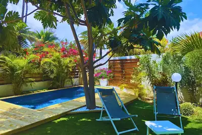 Image de Maison tropicale avec piscine & paddle près du lagon! Classée 5* accessible Pmr