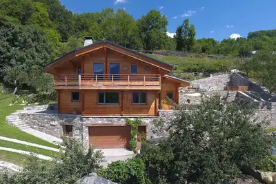 Image de Beau chalet de Savoie, sur versant ensoleillé et face aux Arcs et à La Plagne