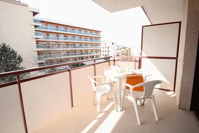 Appartement 4 pax et piscine à 200 mètres. la plage Capellans Salou.