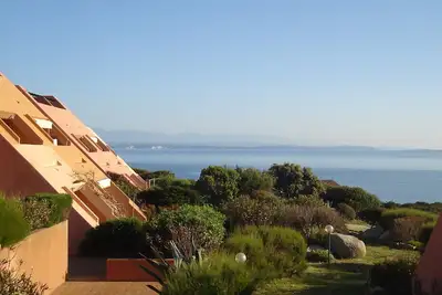 Image de Maison Spacieuse Directement Sur La Mer avec Wi-Fi gratuit