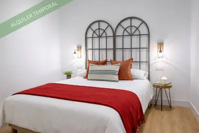 Image de Sol Vi: Modern Apartment Steps from Puerta del Sol